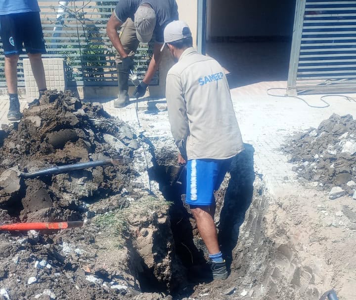 SAMEEP AVANZA CON NUEVAS CONEXIONES CLOACALES EN LA ISLA DEL CERRITO